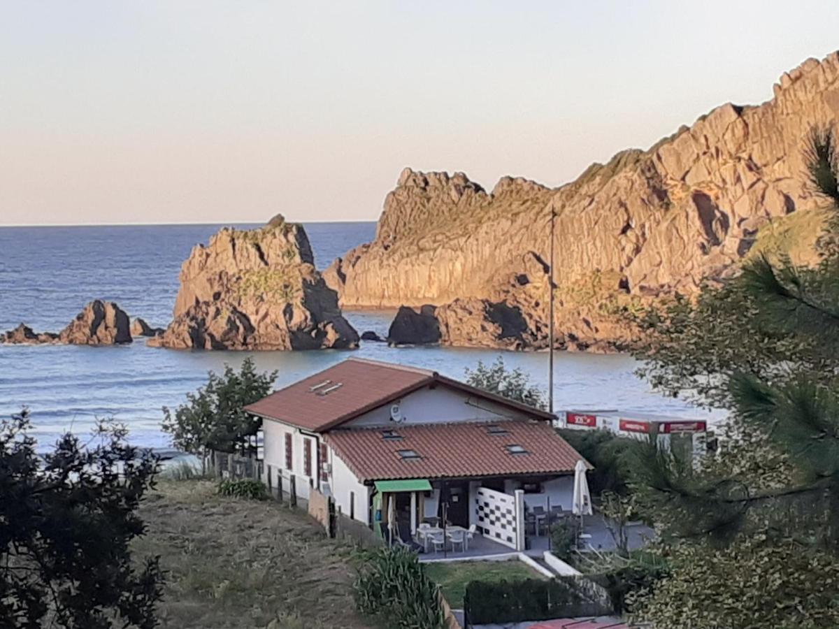 Playa Laga Villa Ibarrangelu Buitenkant foto