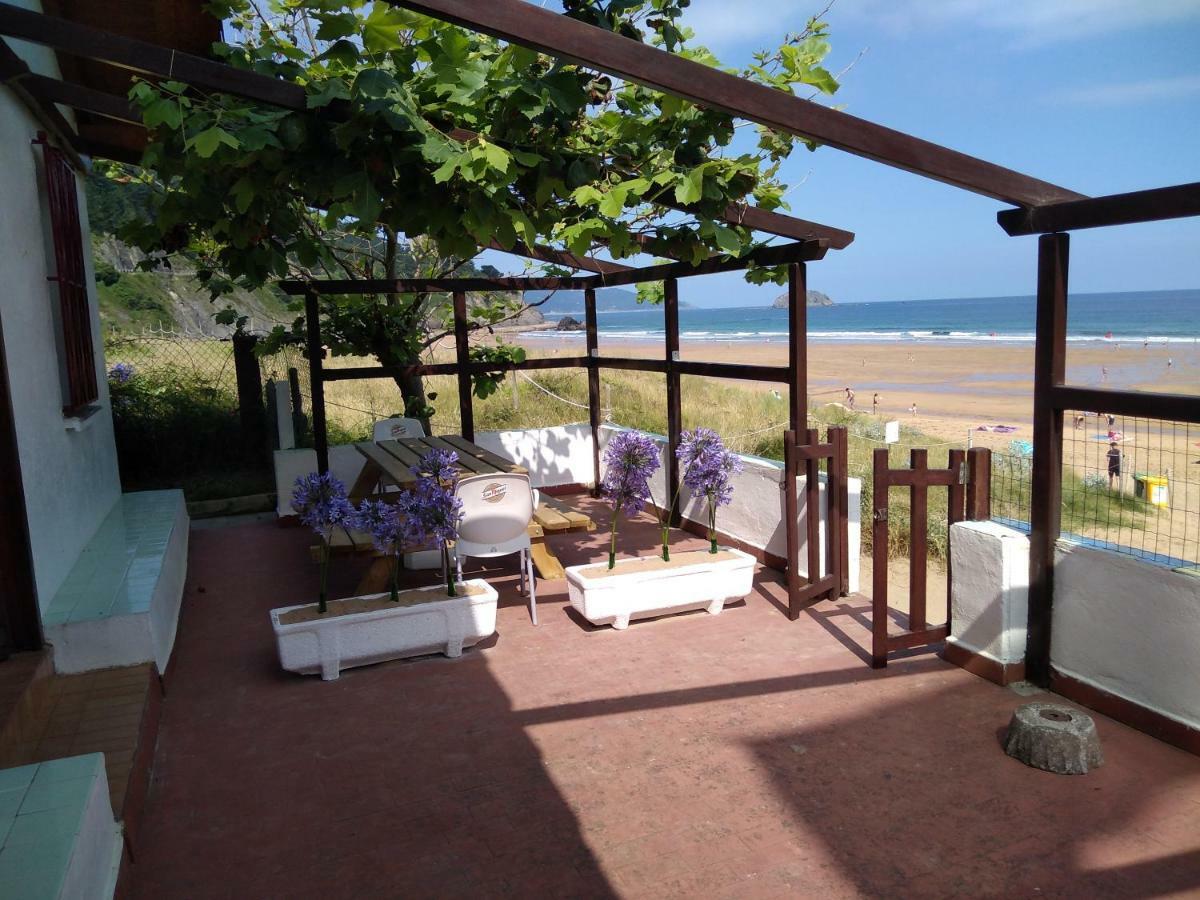 Playa Laga Villa Ibarrangelu Buitenkant foto